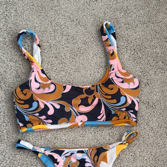 Maaji reversible bikini set - Picture 3 of 4